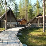 Youth Center Vasatokka 假日公园 2*