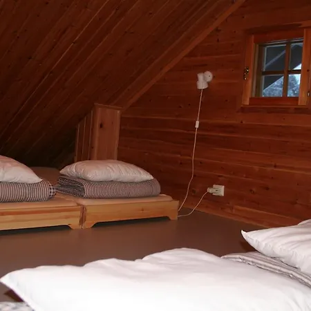 Youth Center Vasatokka Tatil parkı Inari
